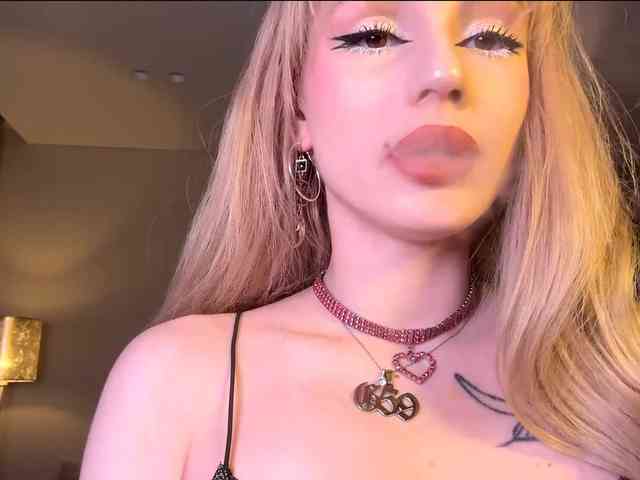 unholydolly webcam