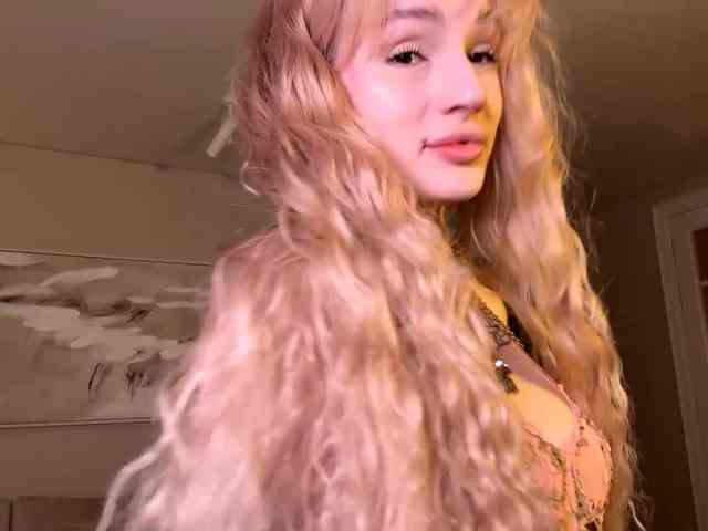 unholydolly webcam