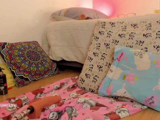 Princess-luna live cam on BongaCams