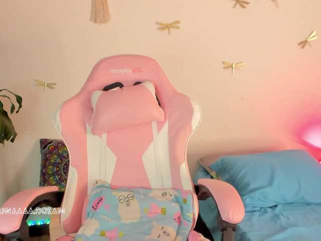 Princess-luna live cam on BongaCams