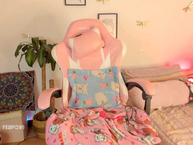 Princess-luna live cam on BongaCams