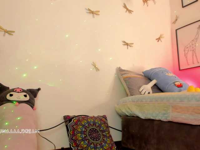Princess-luna live cam on BongaCams