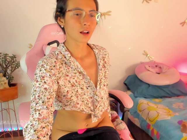 Princess-luna live cam on BongaCams