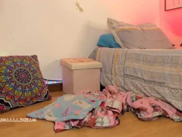 Princess-luna live cam on BongaCams