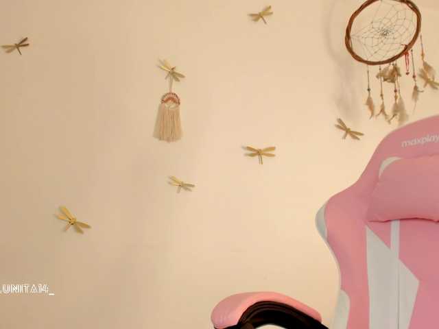 Princess-luna live cam on BongaCams
