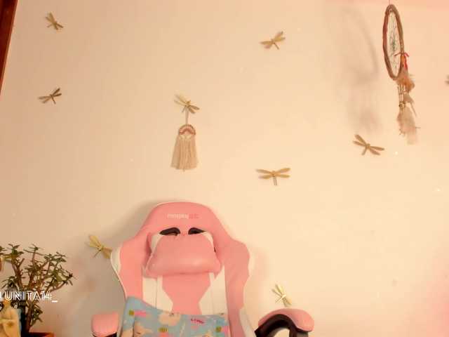 Princess-luna live cam on BongaCams