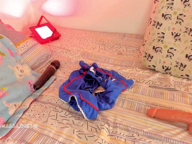 Princess-luna live cam on BongaCams