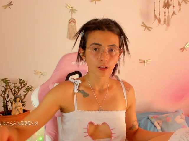 Princess-luna live cam on BongaCams