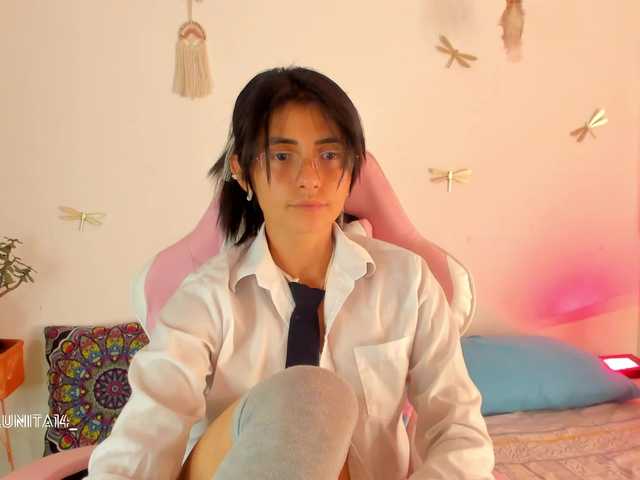 Princess-luna live cam on BongaCams