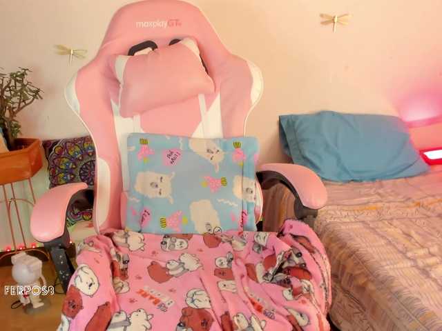 Princess-luna live cam on BongaCams