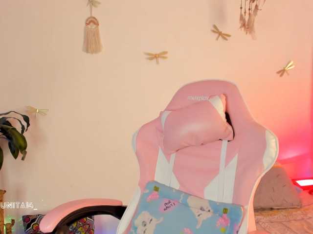 Princess-luna live cam on BongaCams
