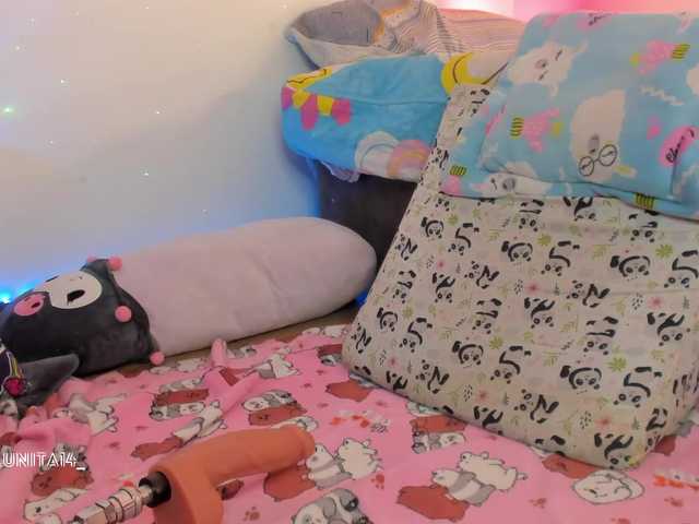 Princess-luna live cam on BongaCams