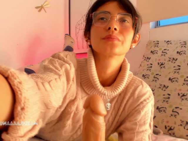 Princess-luna live cam on BongaCams