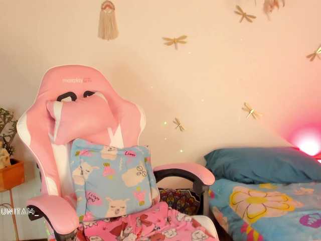 Princess-luna live cam on BongaCams