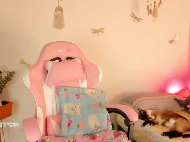 Princess-luna live cam on BongaCams