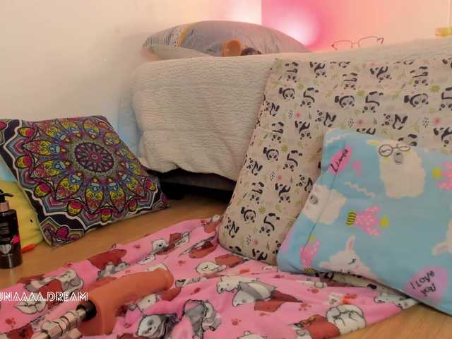 Princess-luna live cam on BongaCams