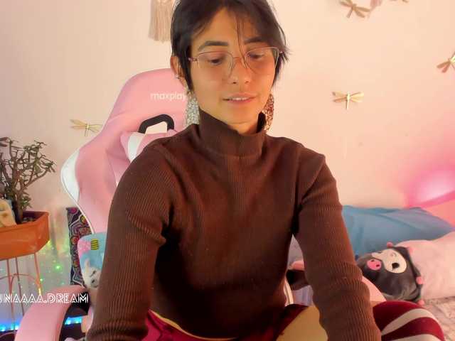 Princess-luna live cam on BongaCams
