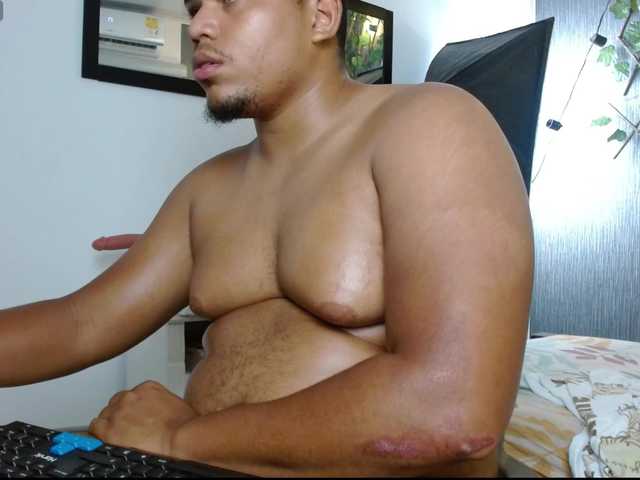 curvy-sofi-hard