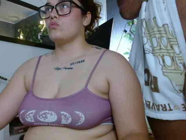 curvy-sofi-hard