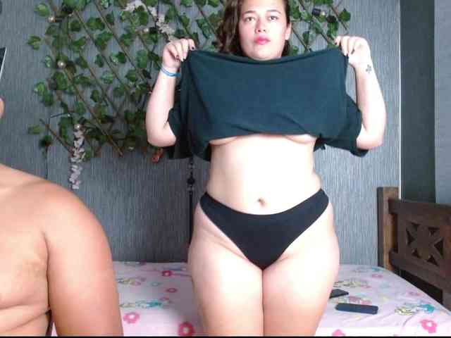 curvy-sofi-hard