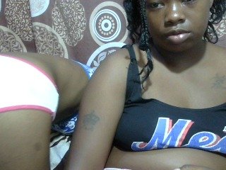 Sarah-Fiyh's Live Webcam