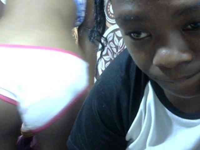 Sarah-Fiyh webcam