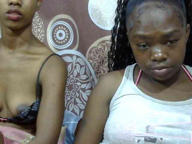 Sarah-Fiyh webcam