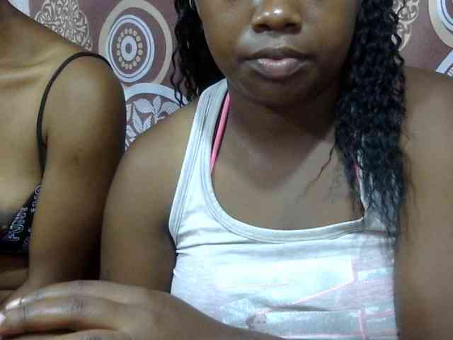 Sarah-Fiyh webcam