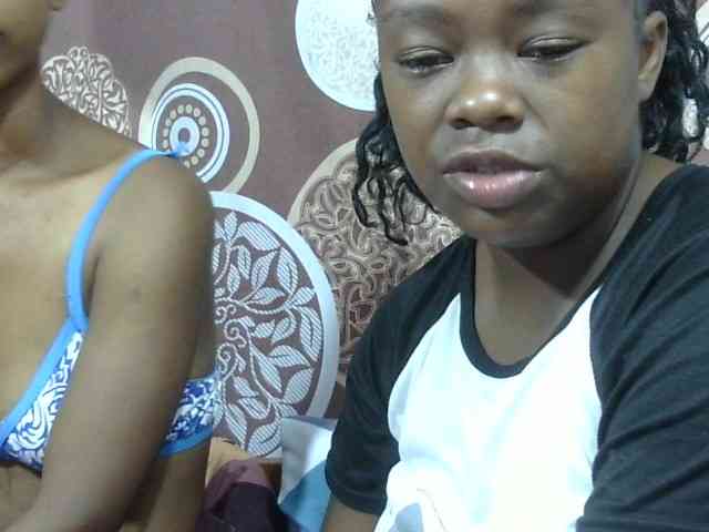Sarah-Fiyh webcam