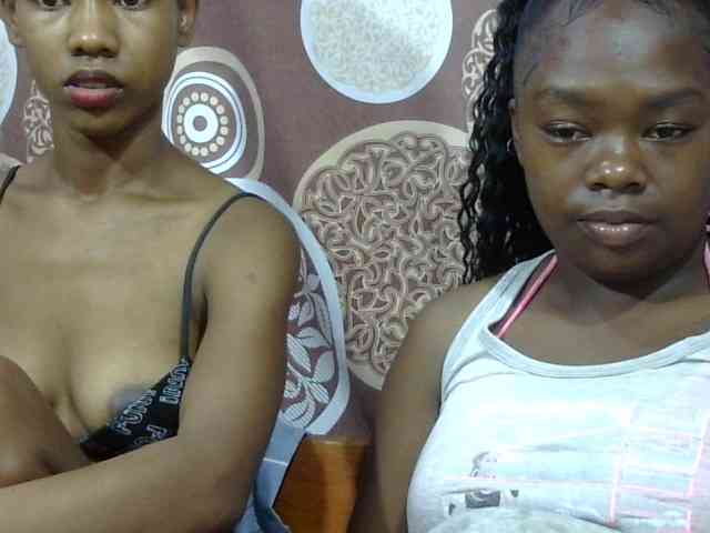 Sarah-Fiyh webcam