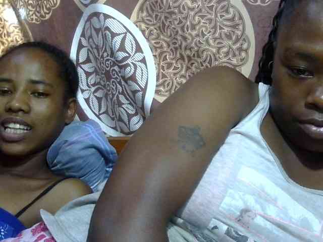 Sarah-Fiyh webcam
