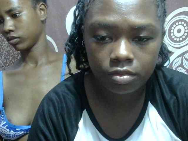 Sarah-Fiyh webcam