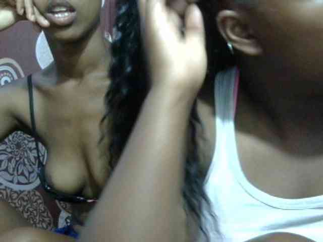 Sarah-Fiyh webcam