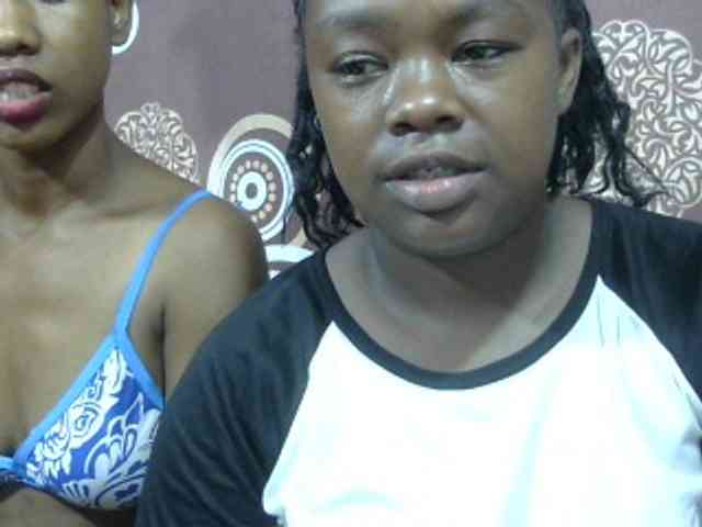 Sarah-Fiyh webcam