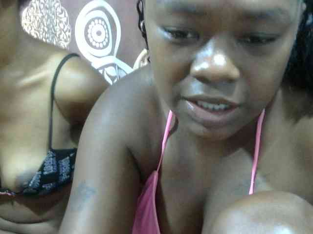 Sarah-Fiyh webcam