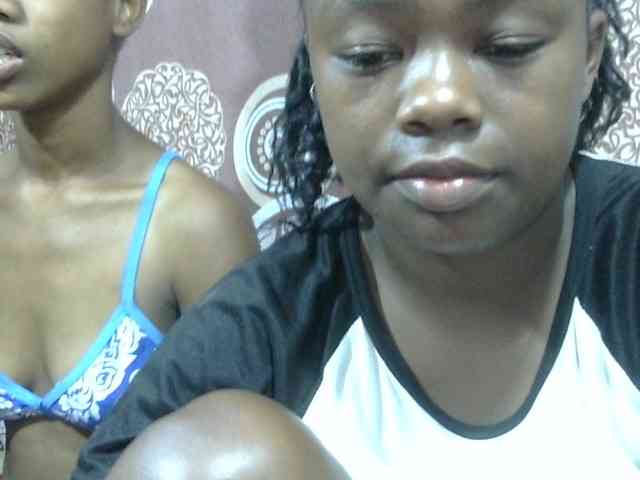 Sarah-Fiyh webcam