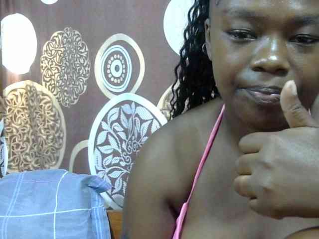Sarah-Fiyh webcam
