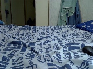 ZuriSecrets's Live Webcam