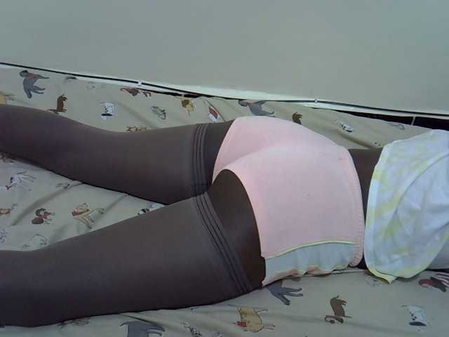 ZuriSecrets live cam on BongaCams