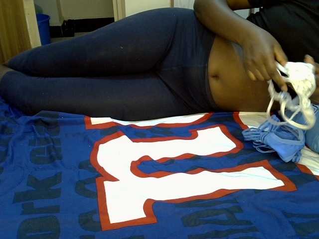 ZuriSecrets, live now on BongaCams