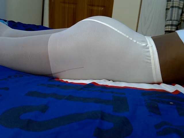 ZuriSecrets live cam preview
