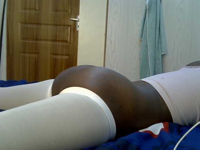 ZuriSecrets live cam on BongaCams