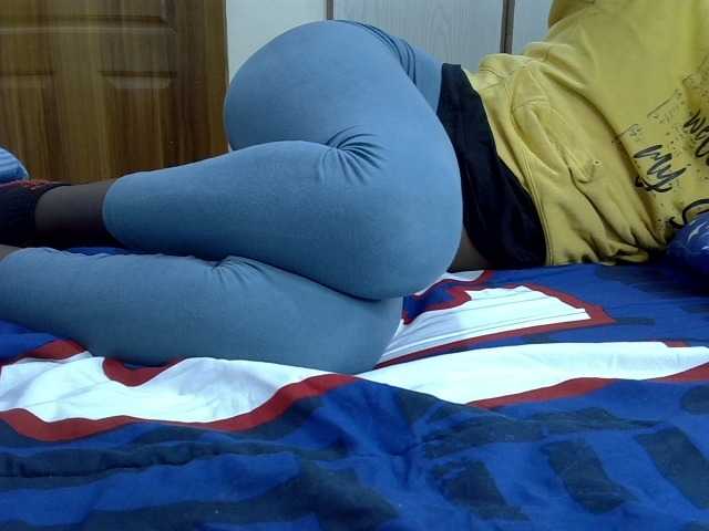 ZuriSecrets live webcam show