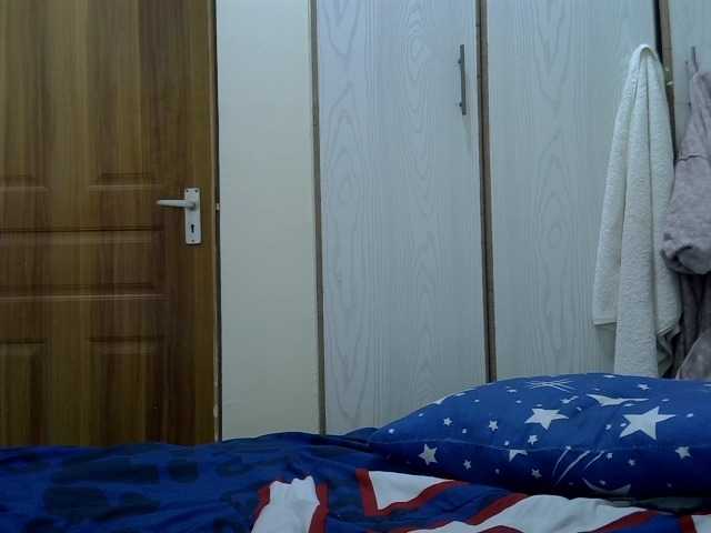 ZuriSecrets live webcam show