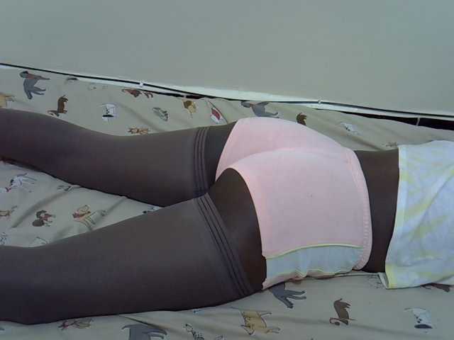 ZuriSecrets live cam on BongaCams
