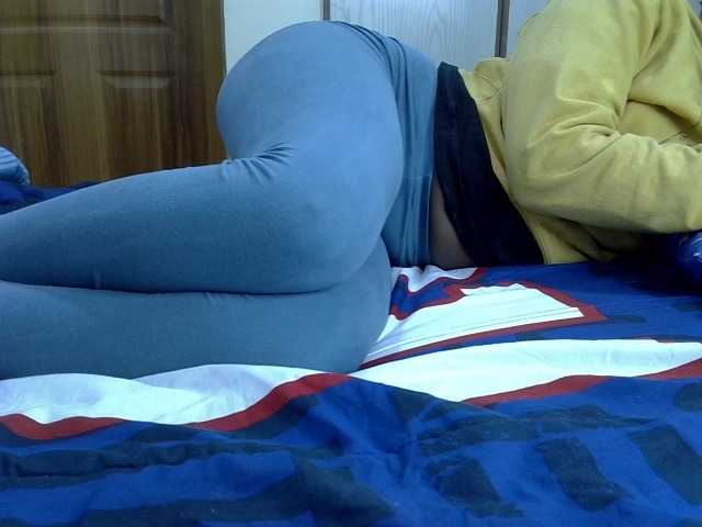 ZuriSecrets live cam on BongaCams