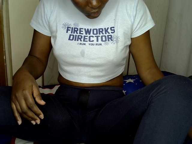 ZuriSecrets live cam on BongaCams
