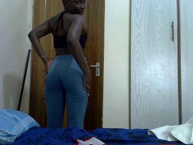 ZuriSecrets live webcam show