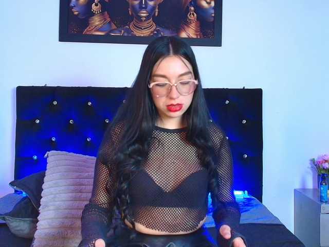 WhiteHott's BongaCams show and profile