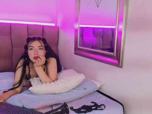 WhiteHott webcam